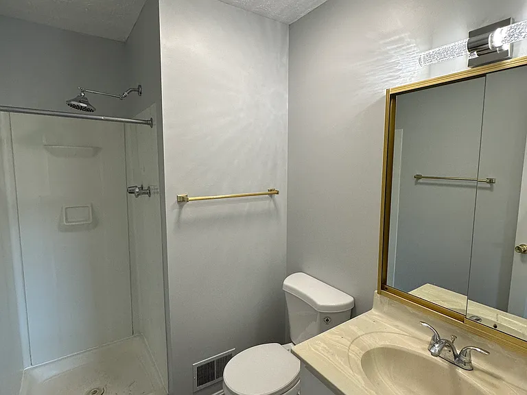 8 Crystal Rock Ct — Photo 9