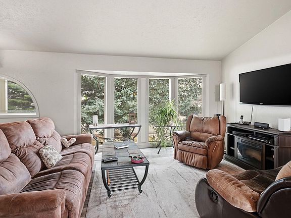 5th image of 5614 N Canal Rd