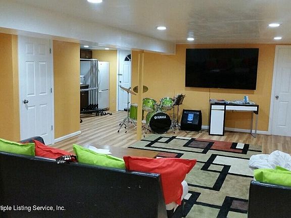 2nd image of 24 Mills Ave