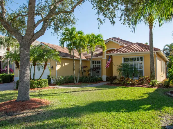 385 NW Sheffield Circle, Port St Lucie, FL 34983