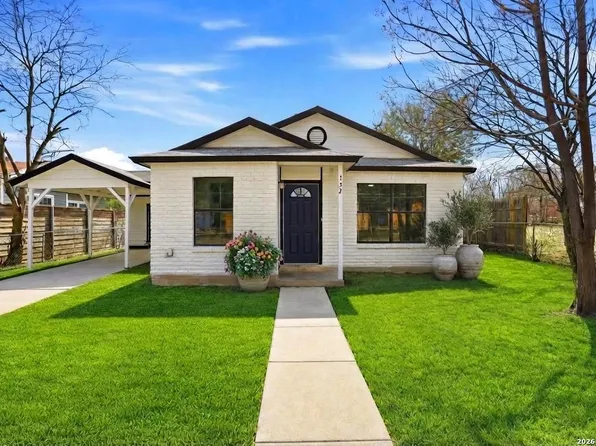 132 University, San Antonio, TX 78201