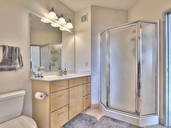 2nd image of 2600 University Ave SE APT 417
