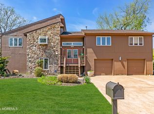 1702 Holbrook St, Oakhurst, NJ 07755