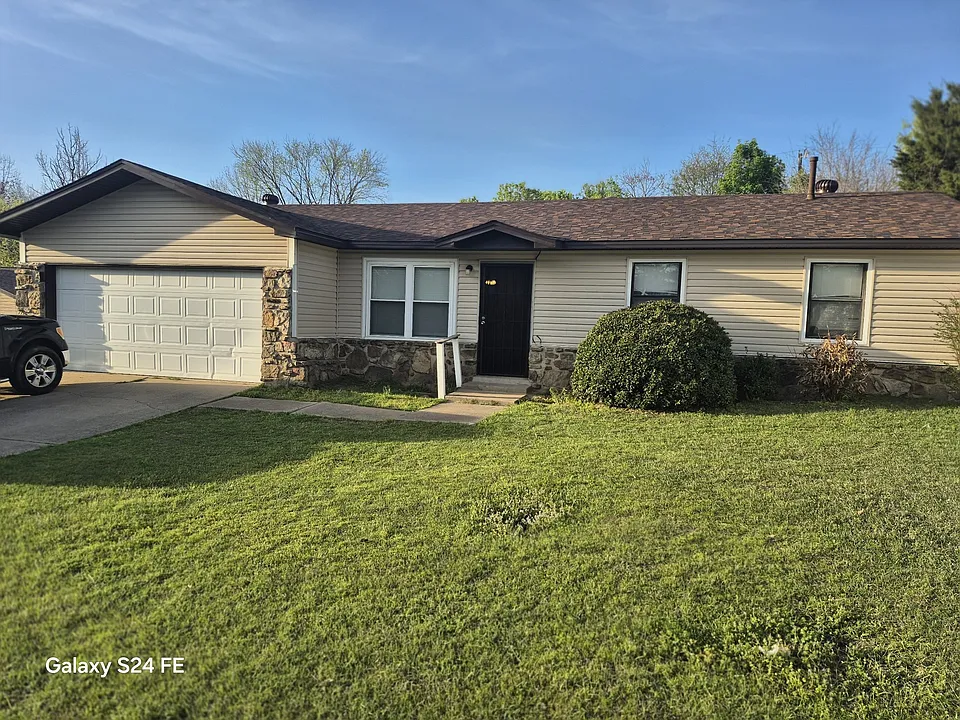 13710 Eagle Hawk Dr