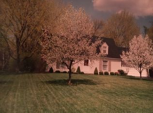 33 Mill Rd, Fairport, NY 14450