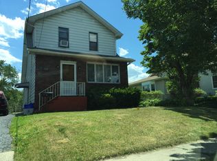 370 Rutherford Ave, Lyndhurst, NJ 07071