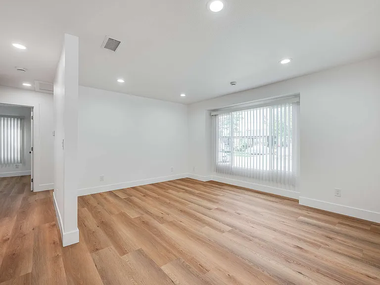 4342 Arabella St — Photo 17
