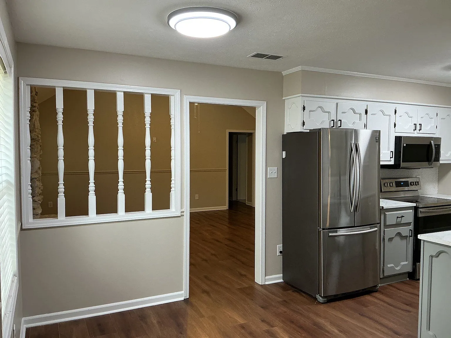 4 bed, 2087 sqft, $2,200 — Photo 3