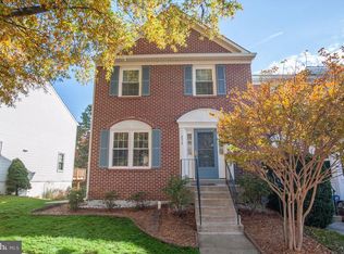 8015 Sky Blue Dr, Alexandria, VA 22315