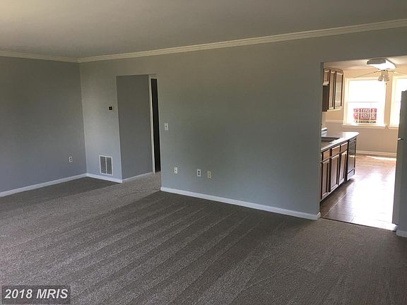 5th image of 29595 Dutchmans Ln #33
