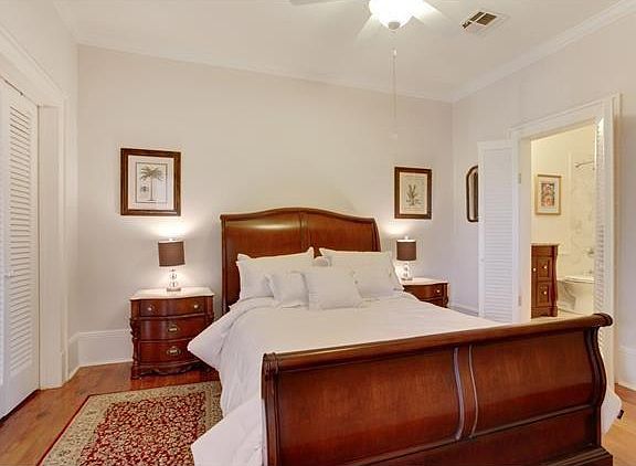 5th image of 1926 Burgundy St #1926