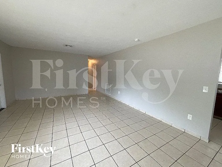 1350 NW 132nd Ter — Photo 2