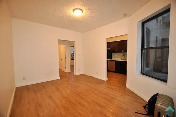 Rented by EXR | media 2