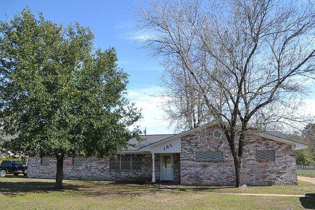 1st image of 105 Tower Ln