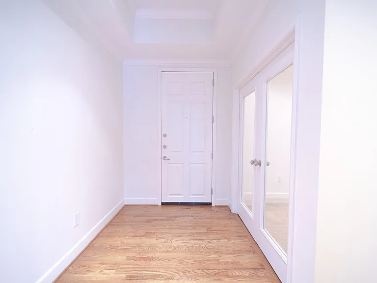 2520 Robinhood St #505 — Photo 5