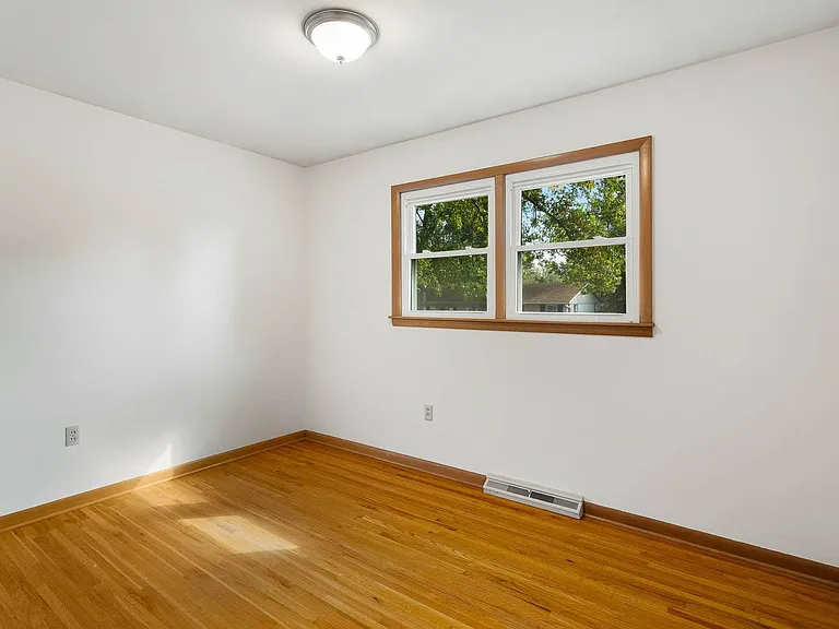 2107 Garden Dr — Photo 19