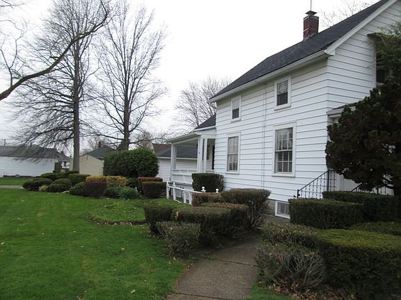 2nd image of 1407 W 22nd St