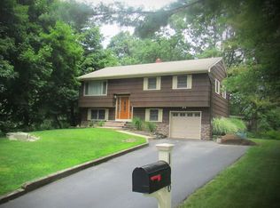 106 Warren Rd, Sparta, NJ 07871