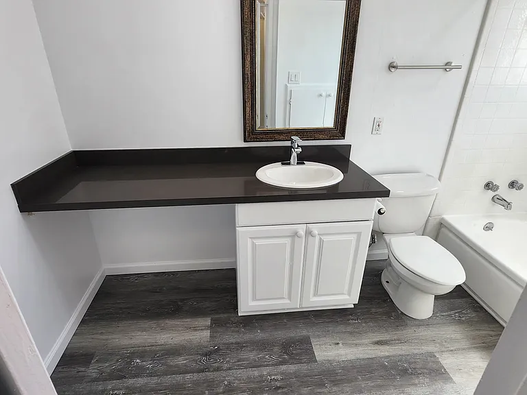 Park Villa Apartments — Photo 47