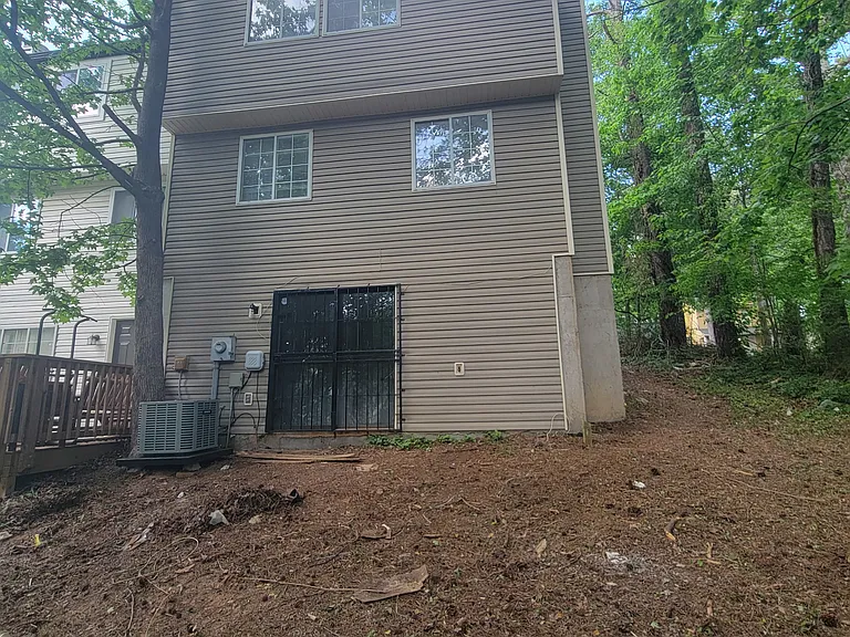 2323 Wingfoot Pl #3 — Photo 2