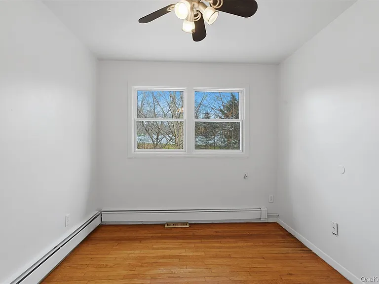 25 Woodland Terrace Ct — Photo 9