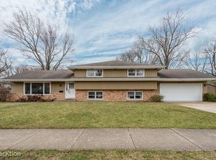 1817 Grant St, Downers Grove, IL 60515