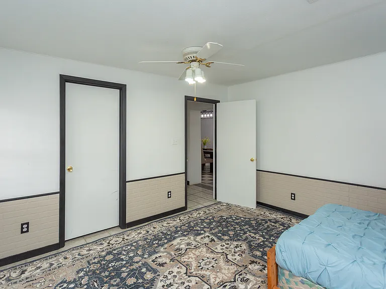 610 W Hermosa Dr — Photo 46