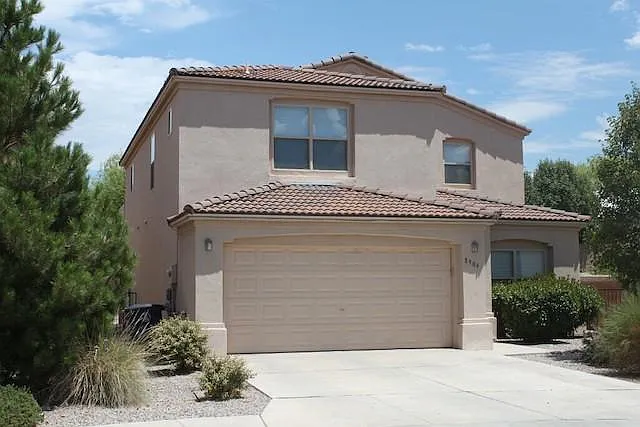 8904 Lochnager Ln NE — Photo 2