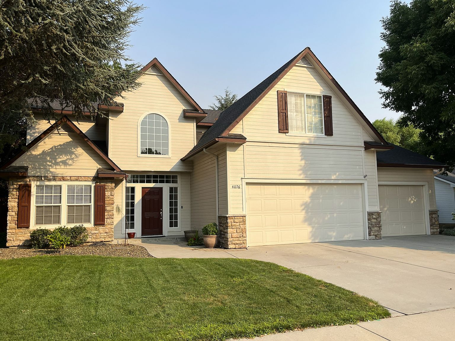 はま 4876 W Tournament Dr, Meridian, ID 83646 | Zillow