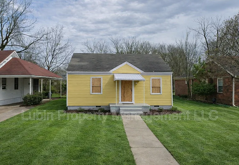 1368 Springdale St — Photo 1
