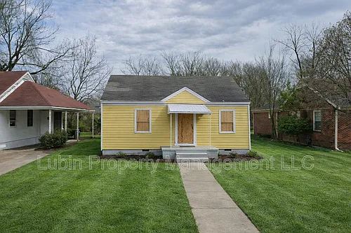 1368 Springdale St Photo 1