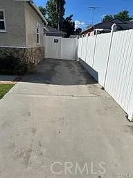 18730 Collins St — Photo 25