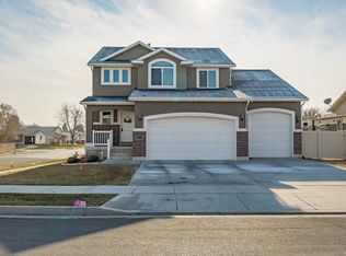 1353 W 1200 S, Clearfield, UT 84015