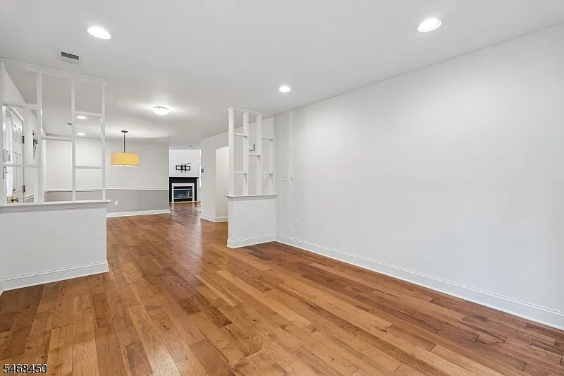 3 bed, 3.5 bath, $4,600 — Photo 2