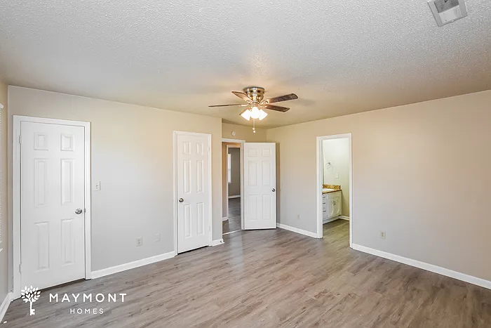 12017 Runningmeade Trl SE — Photo 8