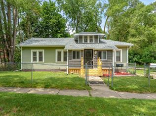 244 Parkway Dr, Battle Creek, MI