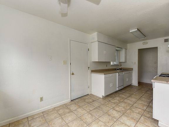 5th image of 1218 McKinley Dr