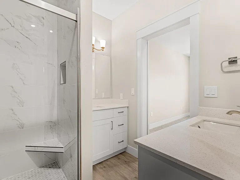 12545 W State St #105 & Unit 205 — Photo 26