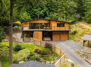 1222 Miller Rd, Bowen Island, BC V0N 1G1