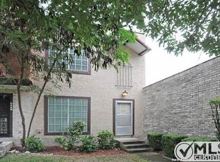 6735 Crown Rdg, San Antonio, TX 78239
