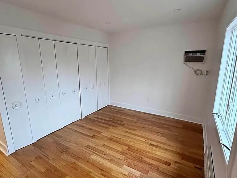 2034 E 71st St #F1 — Photo 20