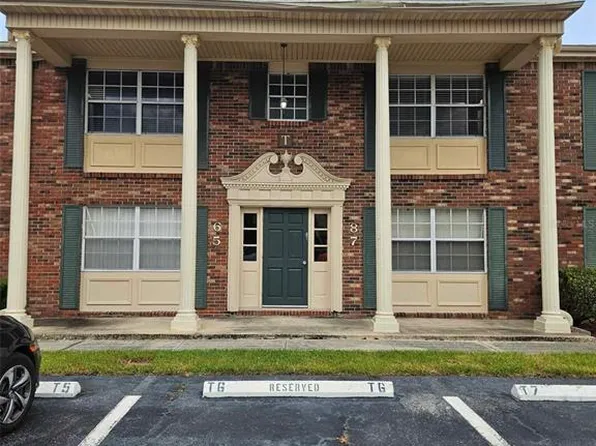 1920 E Edgewood Dr E #T-6, Lakeland, FL 33803