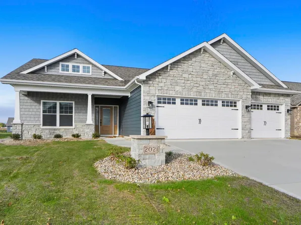 2021 Approach Dr, Auburn, IN 46706