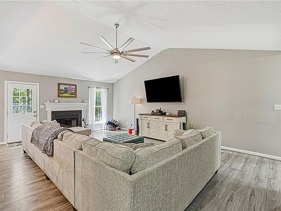 3rd image of 4228 Yeaton Glen Cir