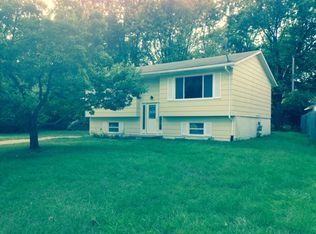 2602 Cypress Dr, Bettendorf, IA