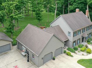 8404 Clayton Ave, Neenah, WI 54956