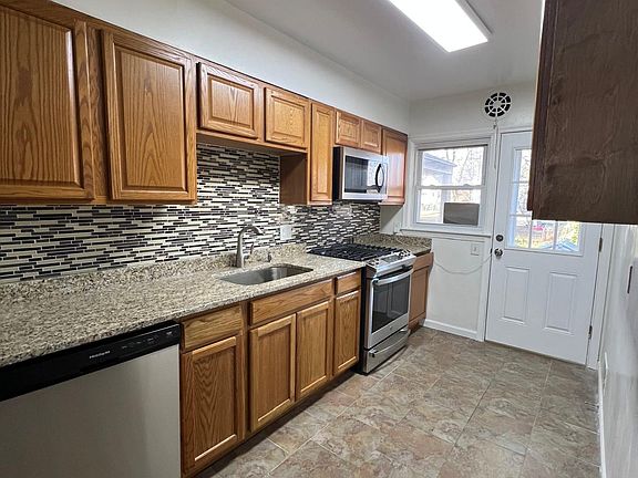 5th image of 603 Braeside Rd