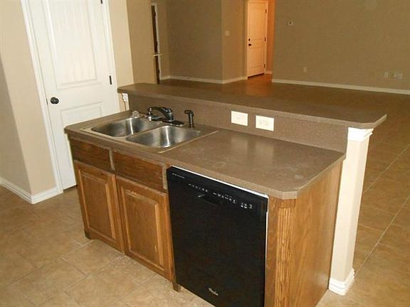 2nd image of 117 Janice Ln