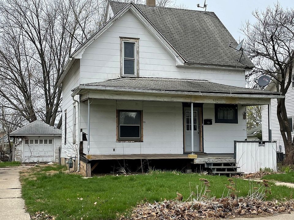 1st image of 2221 10th St