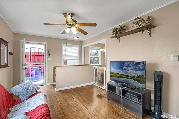 1585 S Umatilla St — Photo 11